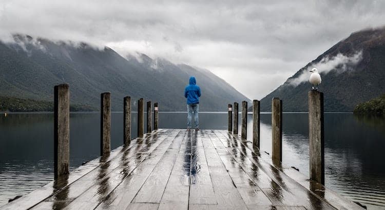 Embrace Change and Strengthen Gratitude with 7 Meditations on Impermanence