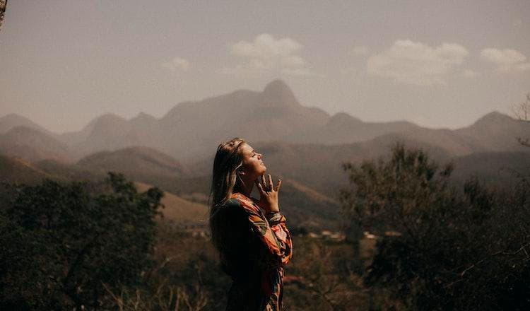 How to Teach Mindfulness: A Beginner’s Guide